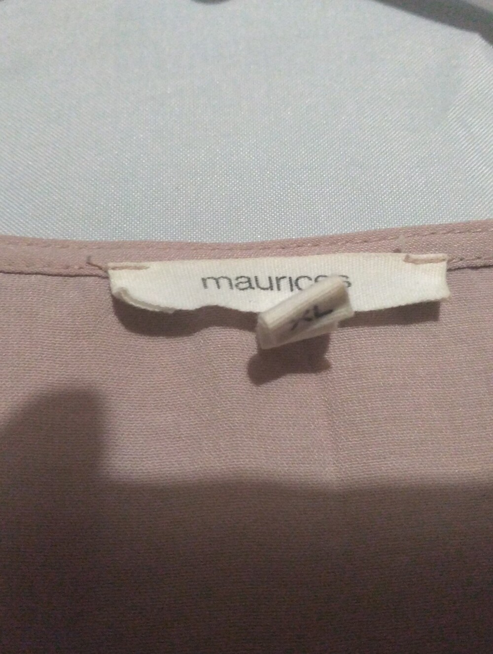 Maurices Blouson Sleeve V-Neck Top - Dusty Pink - Picture 4 of 5